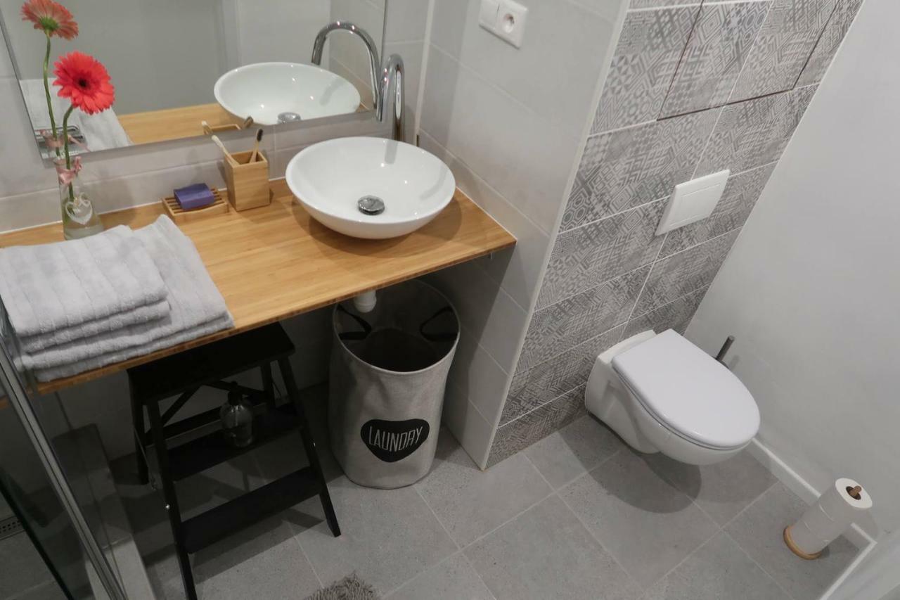 Hniezdo V Raji 1 - Luxurious Apartment 3 Min Walk To City Center Spišská Nová Ves Extérieur photo